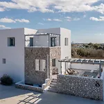 Avona, Kastraki Naxos, By Naxosvibe *