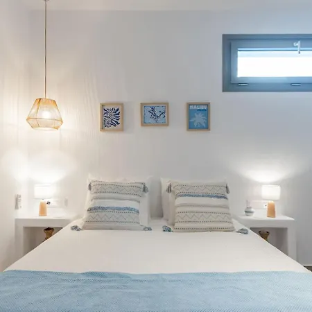 Avona, Kastraki Naxos, By Naxosvibe Kastrákion