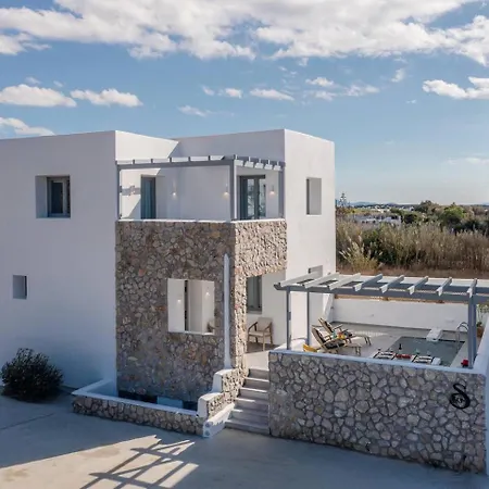 Avona, Kastraki Naxos, By Naxosvibe *
