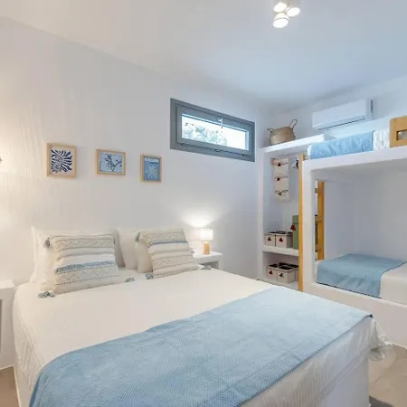 Avona, Kastraki Naxos, By Naxosvibe